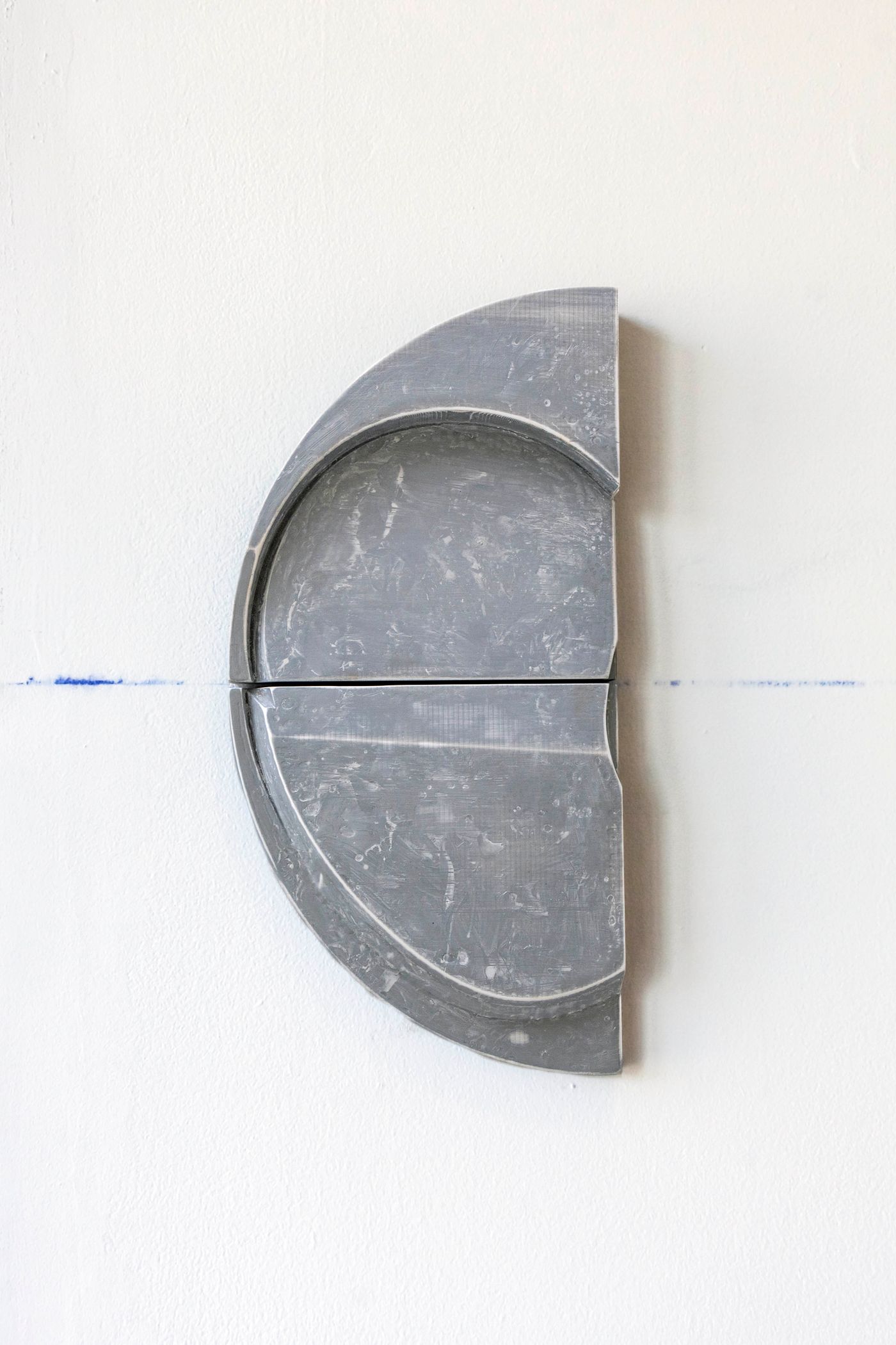 A Proposal for Story Outlines, 2022. PLA print, primer, epoxy dust, chalk line; form dimensions 18.5 x 9.25 x 1.5 in. Photo: Meghan Olson.