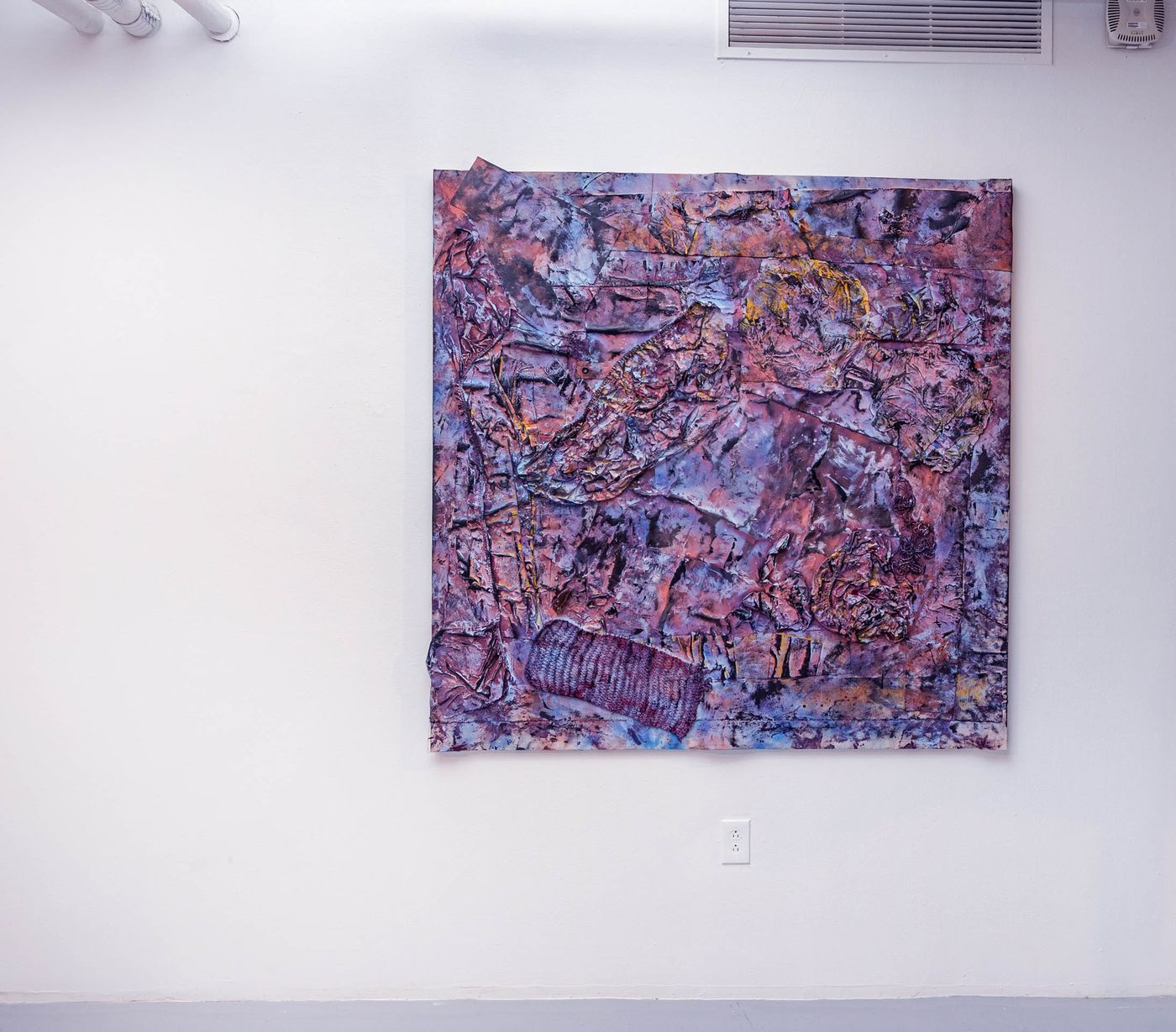 Left_Overs: LO017, 2021. Paintings, yarn, bedsheet, inkjet print, drawing, latex acrylic paint, spray paint on canvas; 57 x 57 x 4 in. Photo: Meghan Olson.